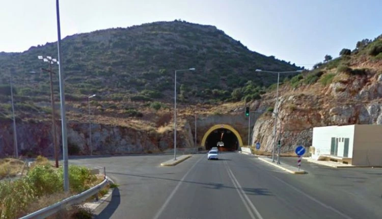 Αυτό το όχημα κυκλοφορούσε στην Κρήτη λες και δεν συνέβαινε τίποτα… (εικόνες)